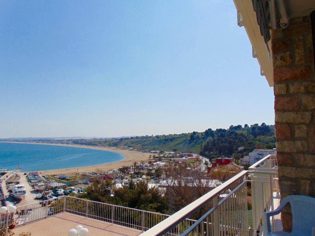 Apartamento N19 - Numana, prestigioso quadrilocale vista mare Exterior foto